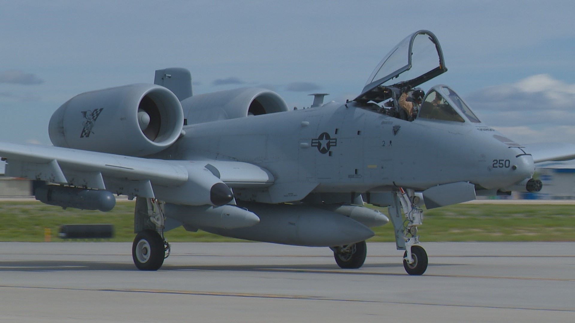 A Warthogs From Idaho Take Off For The Middle East Ktvb