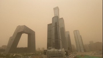 Sandstorm leads to hazardous pollution in Beijing
