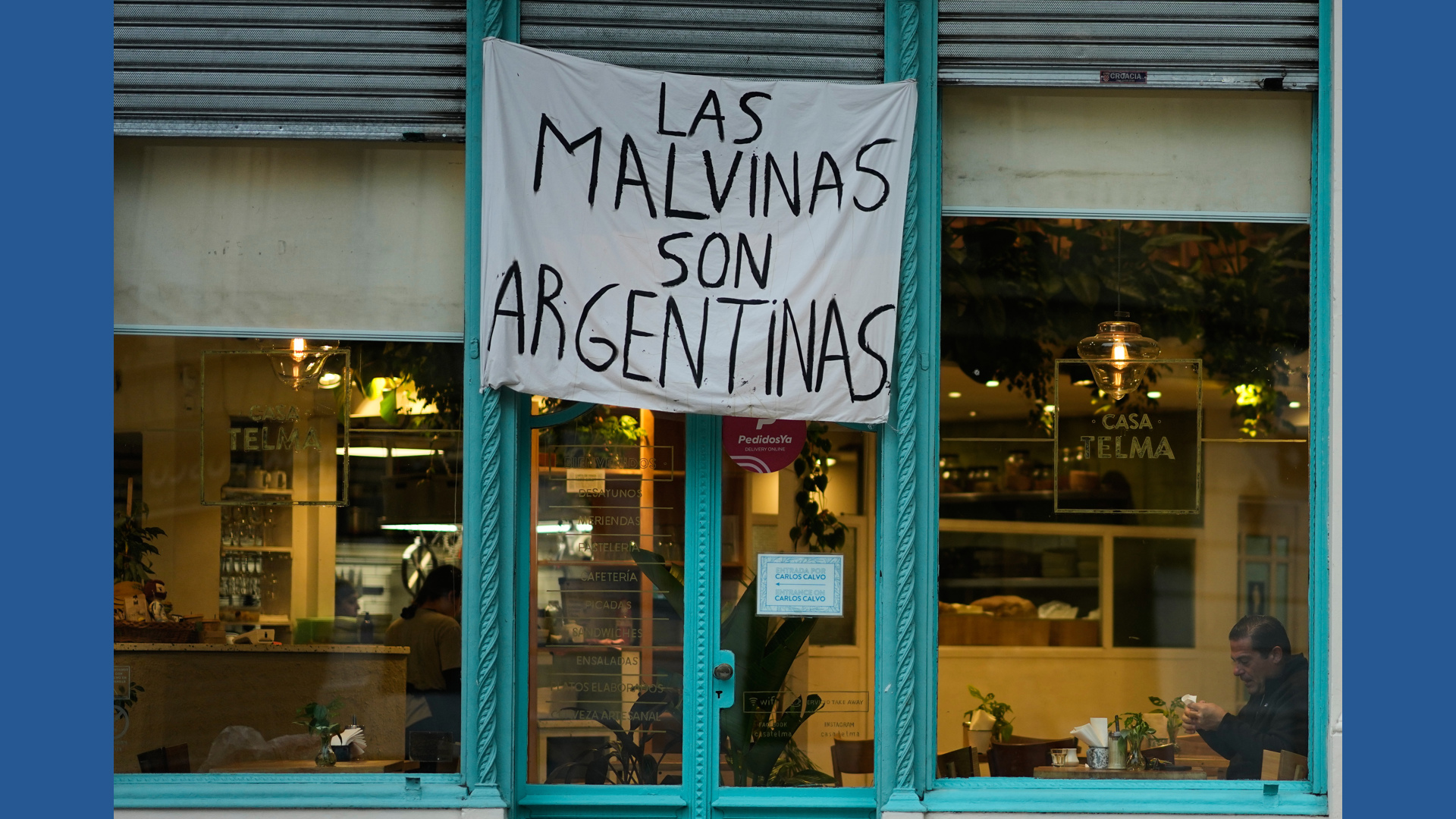 Coverage image for: A World Cup banner turns the Malvinas into a cultural obsession for a new generation in Argentina