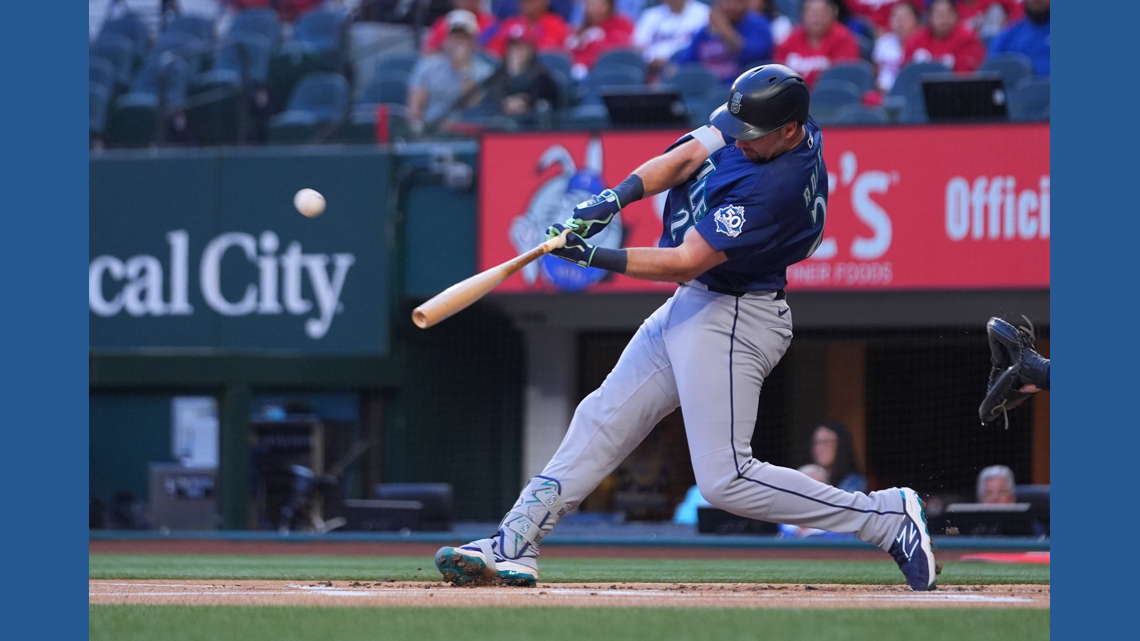 Mariners slugger Cal Raleigh hits first home run of 2026 following 10-game  drought | ktvb.com