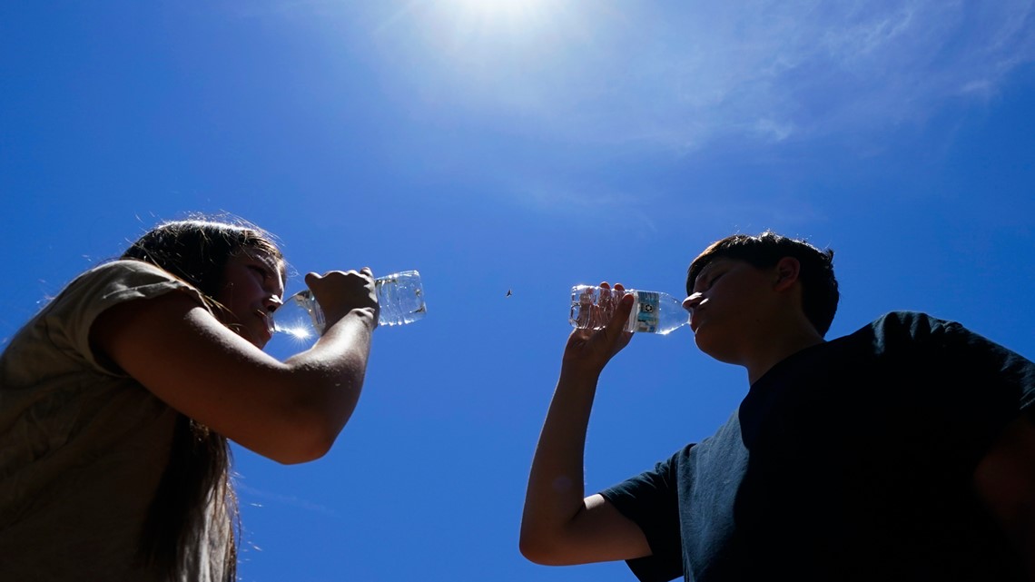Phoenix hits at least 110 for 19th straight day, breaking record - Vimarsana News