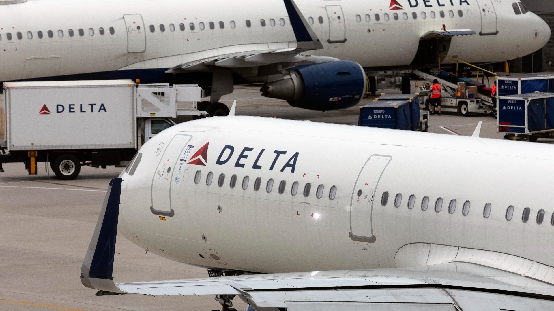 Delta Air Lines raises pay for flight attendants, ground workers | ktvb.com