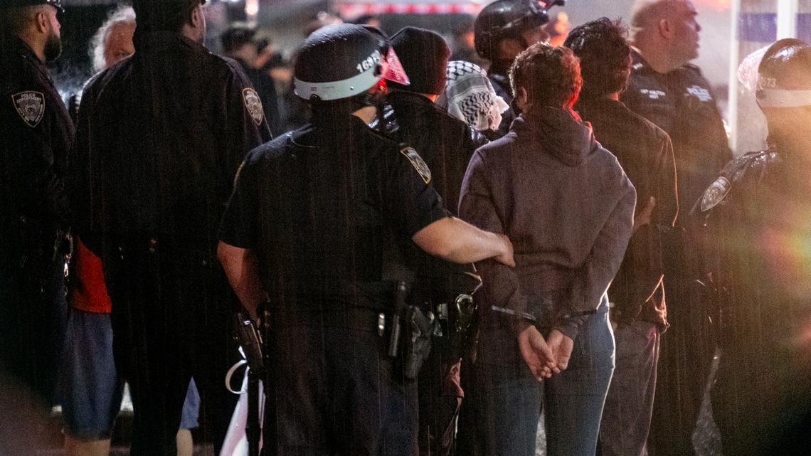 Prosecutor: Officer fired gun while clearing Columbia protest - Vimarsana News