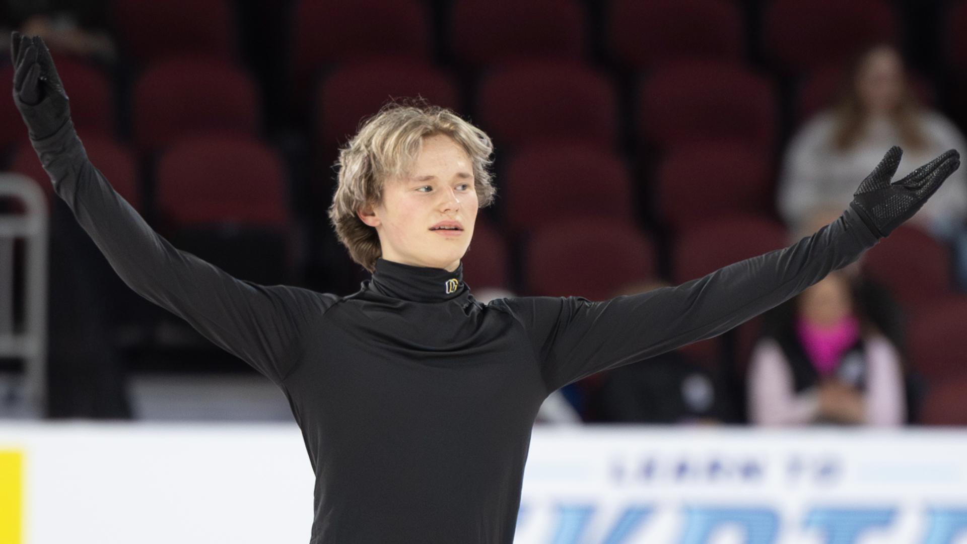 Ilia Malinin lands 6 quad jumps, cruises to 3rd straight US Figure Skating title | ktvb.com