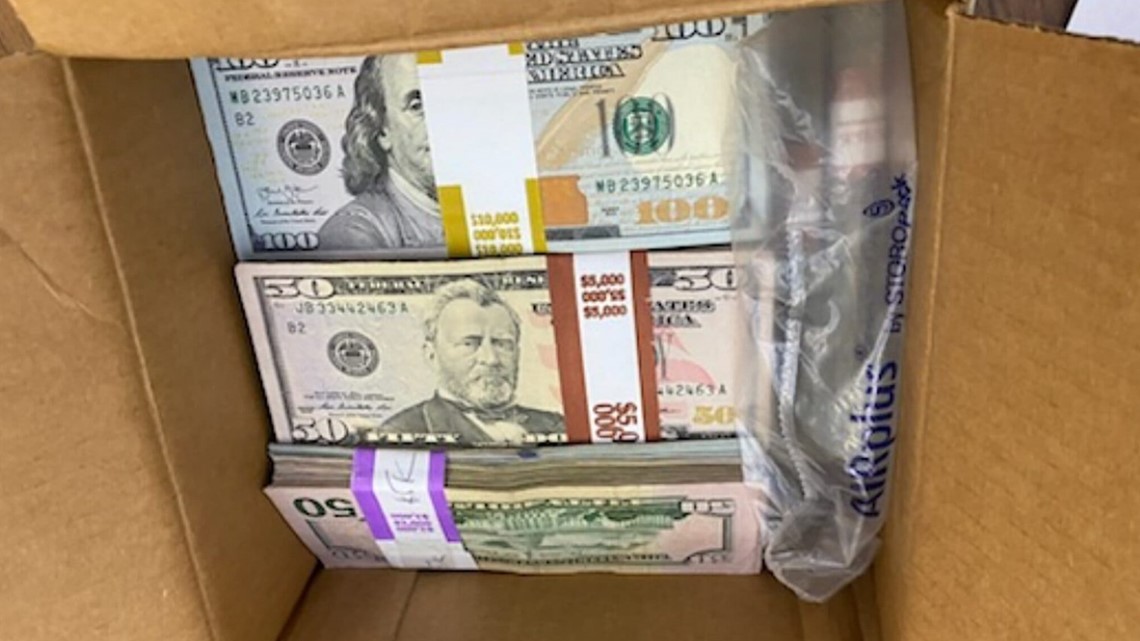 Anonymous gift: $180K cash in cardboard box City College Harlem - Vimarsana News