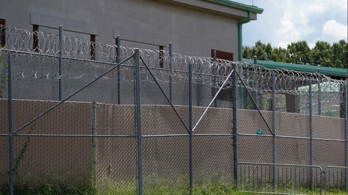Mississippi escaped inmates: Residents warned to lock doors - Vimarsana News