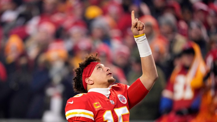 Patrick Mahomes Looking To Become 7th Player To Win NFL MVP, Super