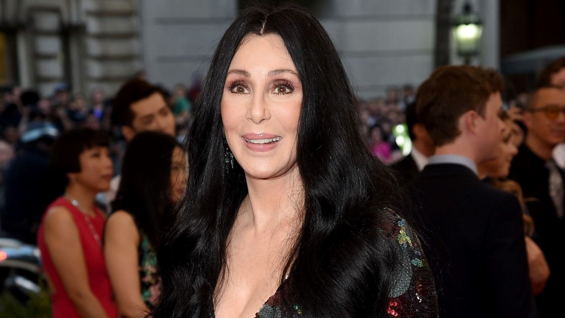 Cher Celebrates Her 74th Birthday With A Social Distancing Party 5067