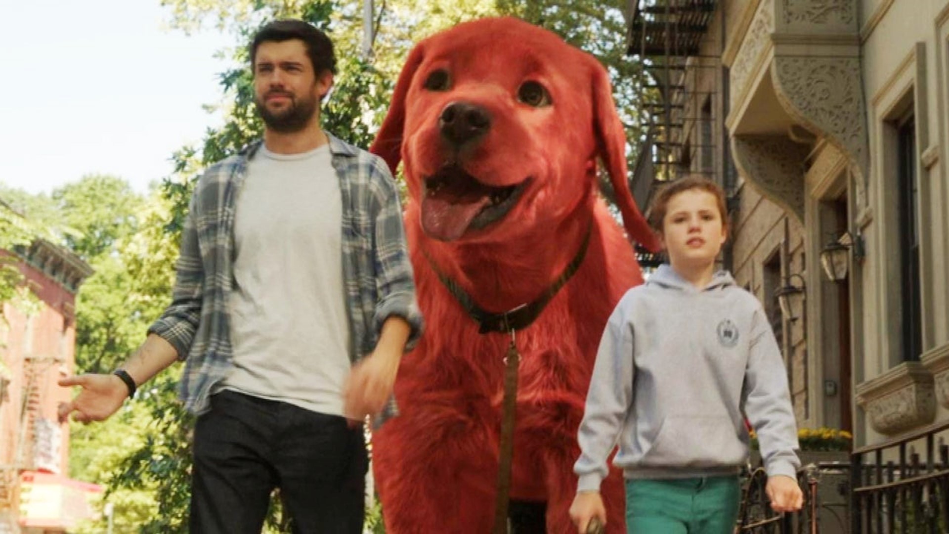 Clifford The Big Red Dog Is On The Loose In Nyc In New Live Action