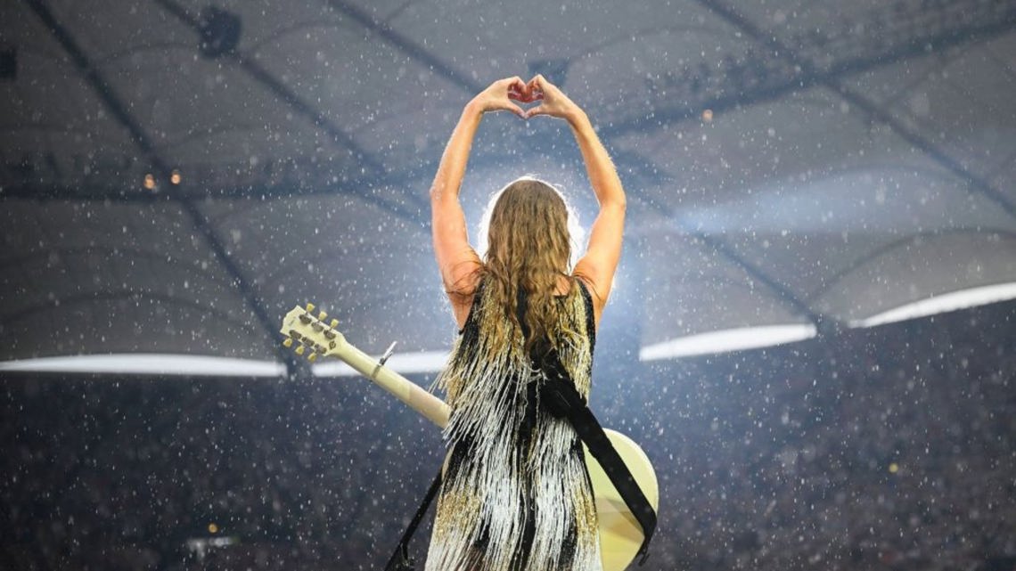Taylor Swift Performs in the Rain During Hamburg Eras Tour Show | ktvb.com Taylor Swift Performs in the Rain During Hamburg Eras Tour Show | ktvb.com