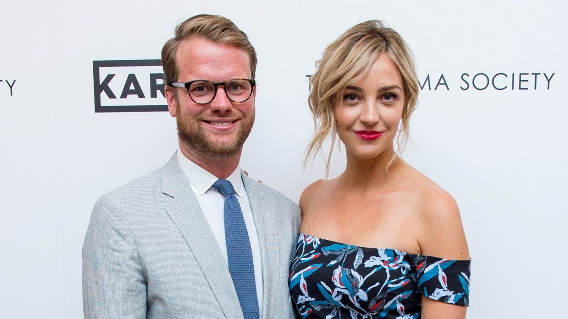 'Saturday Night Live’ Alum Abby Elliott Gives Birth to First Child With