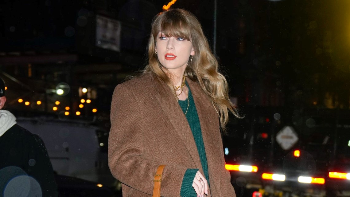 Taylor Swift Braves the Rain in a Green Dress as She Visits NYC Recording  Studio