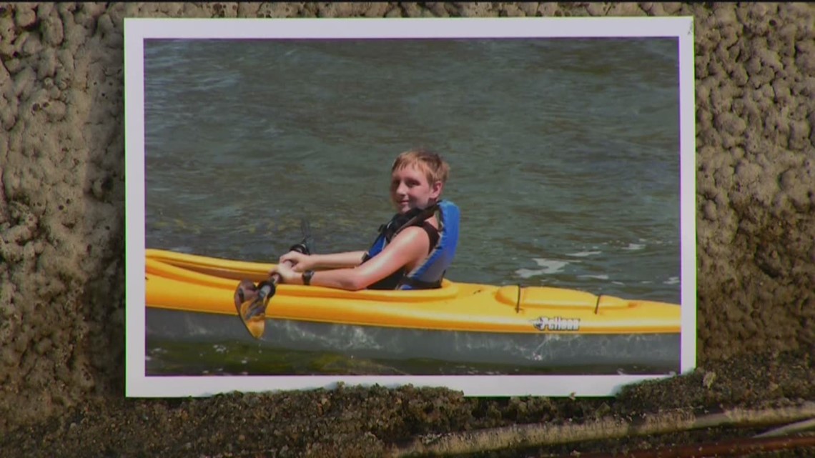 Boy dies in kayaking accident