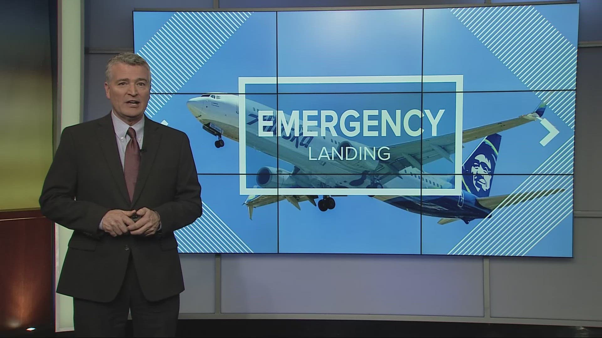 The Alaska Airlines flight was forced to turn around after passengers said they smelled what they thought were fumes onboard.