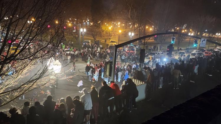 Portland police explain why they couldn't respond to Lloyd Center street takeover Saturday night
