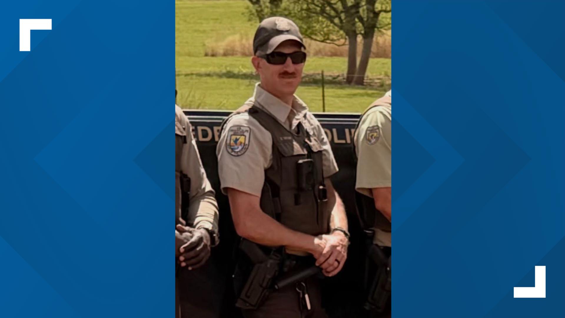 Oregon wildlife officer dies helping evacuate residents from Railroad South Fire
