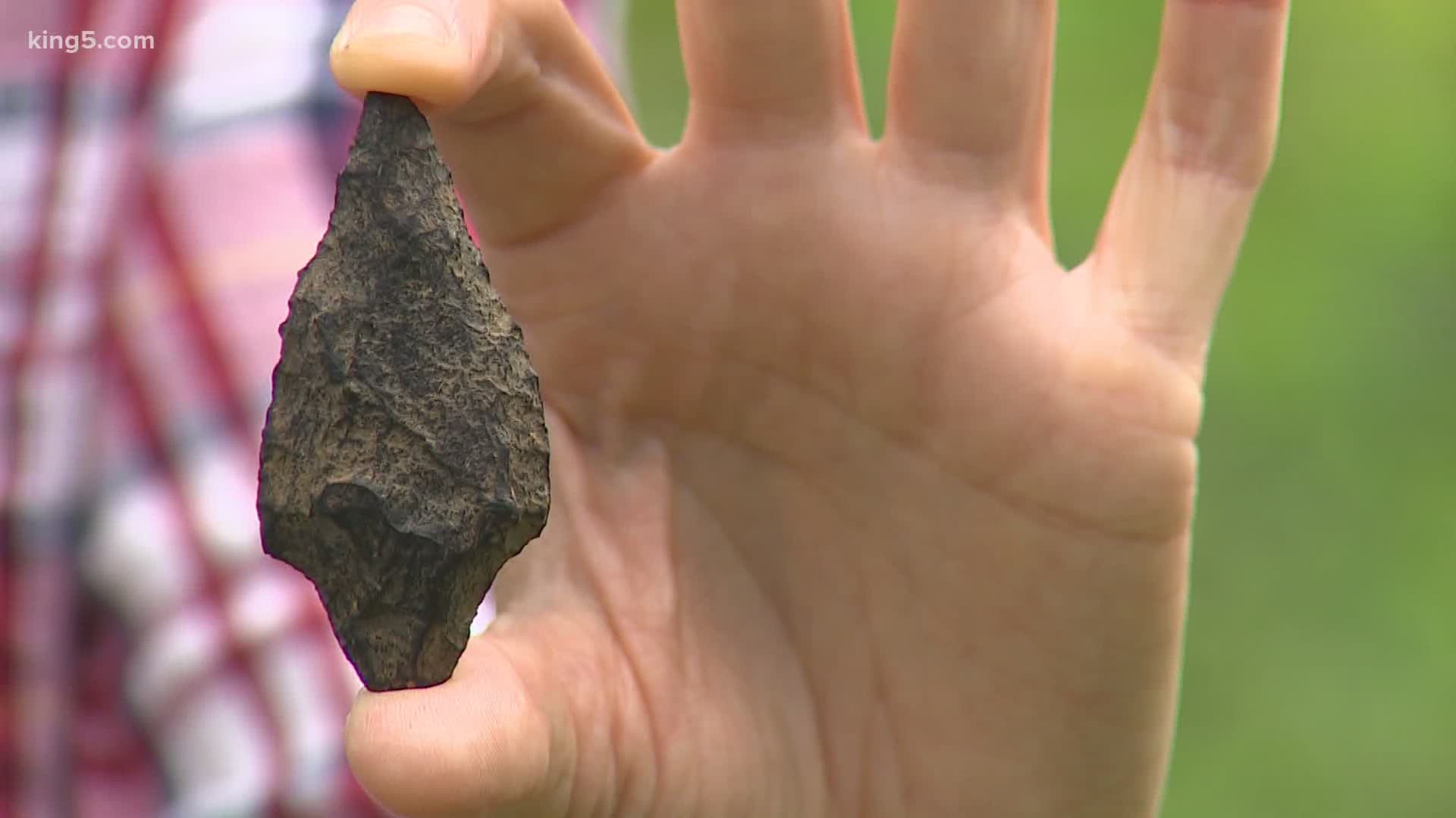 Heather uncovered it while digging a new garden with her teenage son – what she described as an arrowhead, buried just 6-8 inches deep in the soil.
