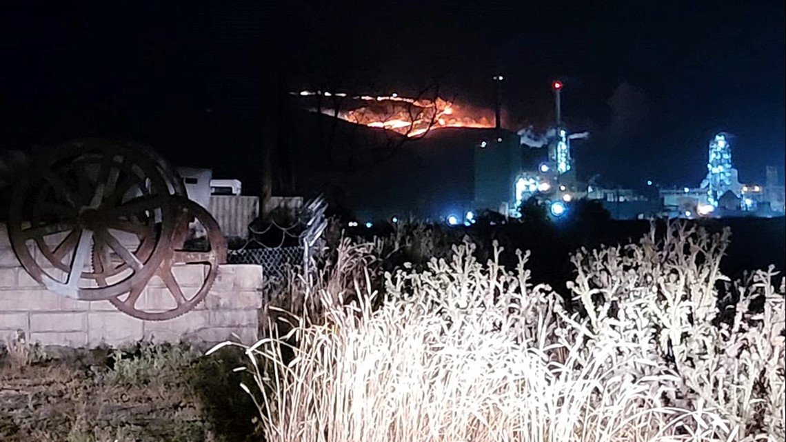 Homes, Casino evacuated as wildfire near Lewiston grows to 1,200 acres - Vimarsana News