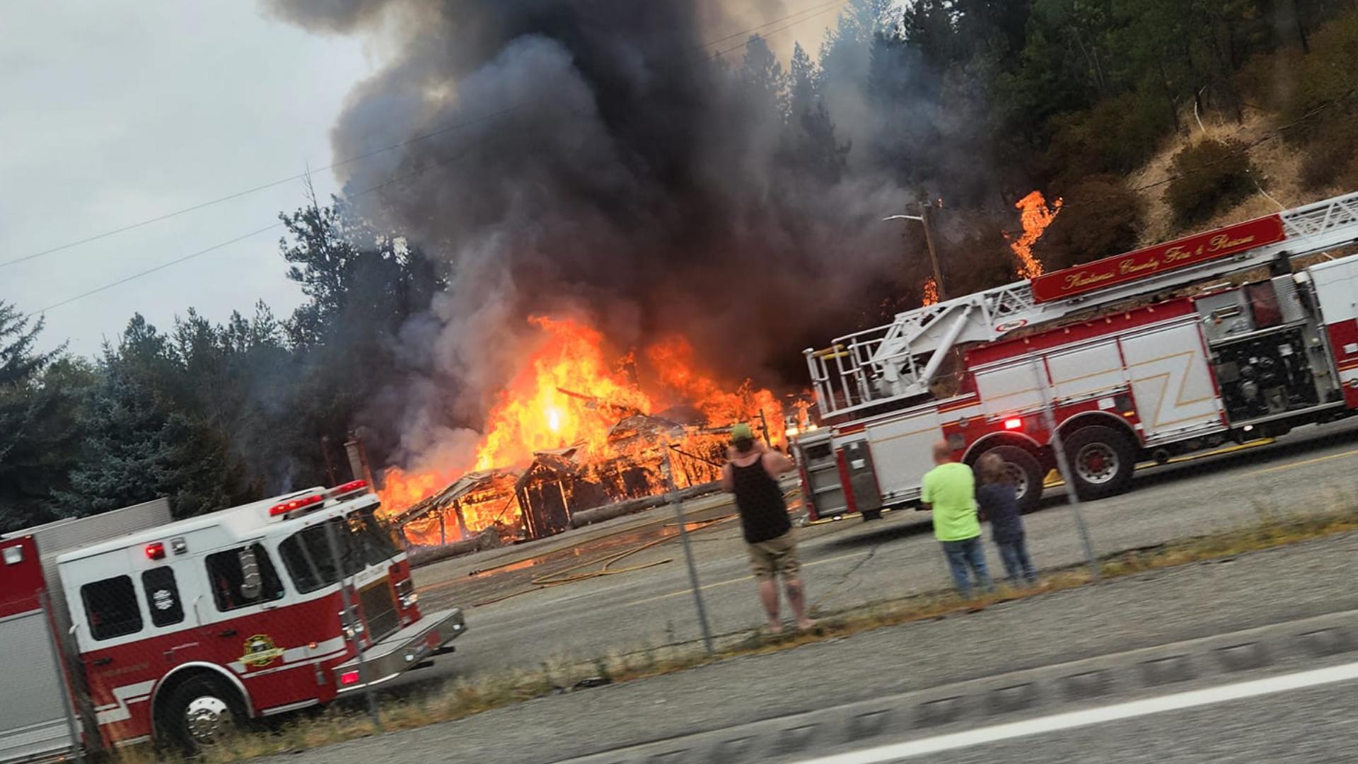 Big fire breaks out at Wolf Lodge Inn in Coeur d'Alene | ktvb.com