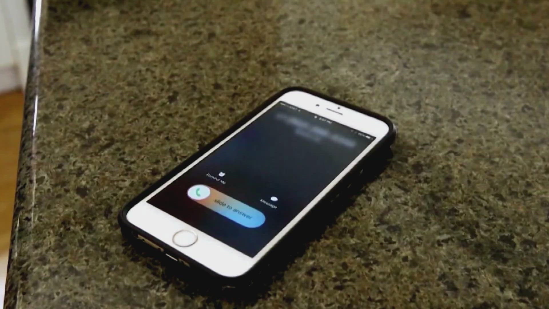 If you plan on donating to Giving Tuesday, there are some steps you can take to make sure your deed doesn't fall into the wrong hands.