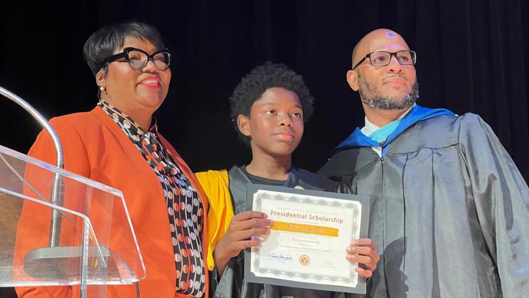14-year-old walks 6.5 miles to attend 8th grade graduation