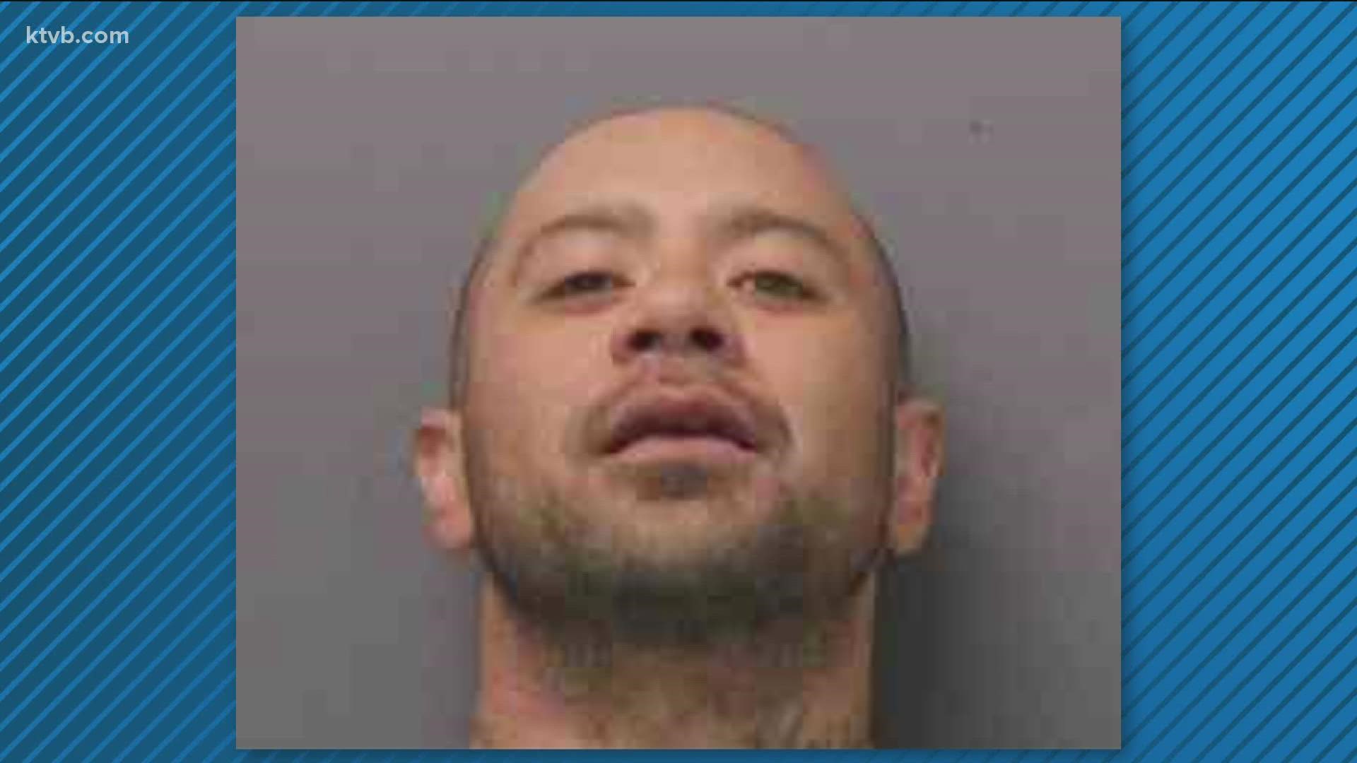 The sheriff's office says Rolando De La Pena Jr. is an inmate worker at the jail and that after finishing his cleaning shift Sunday he walked away from the facility.