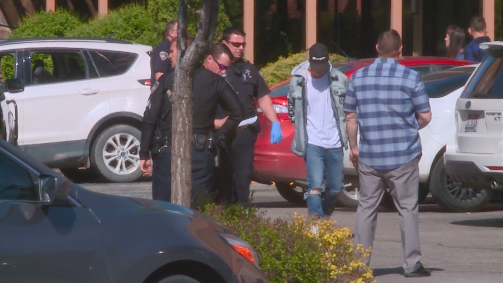 Two men face felony charges after robbery, standoff at Boise hotel ...