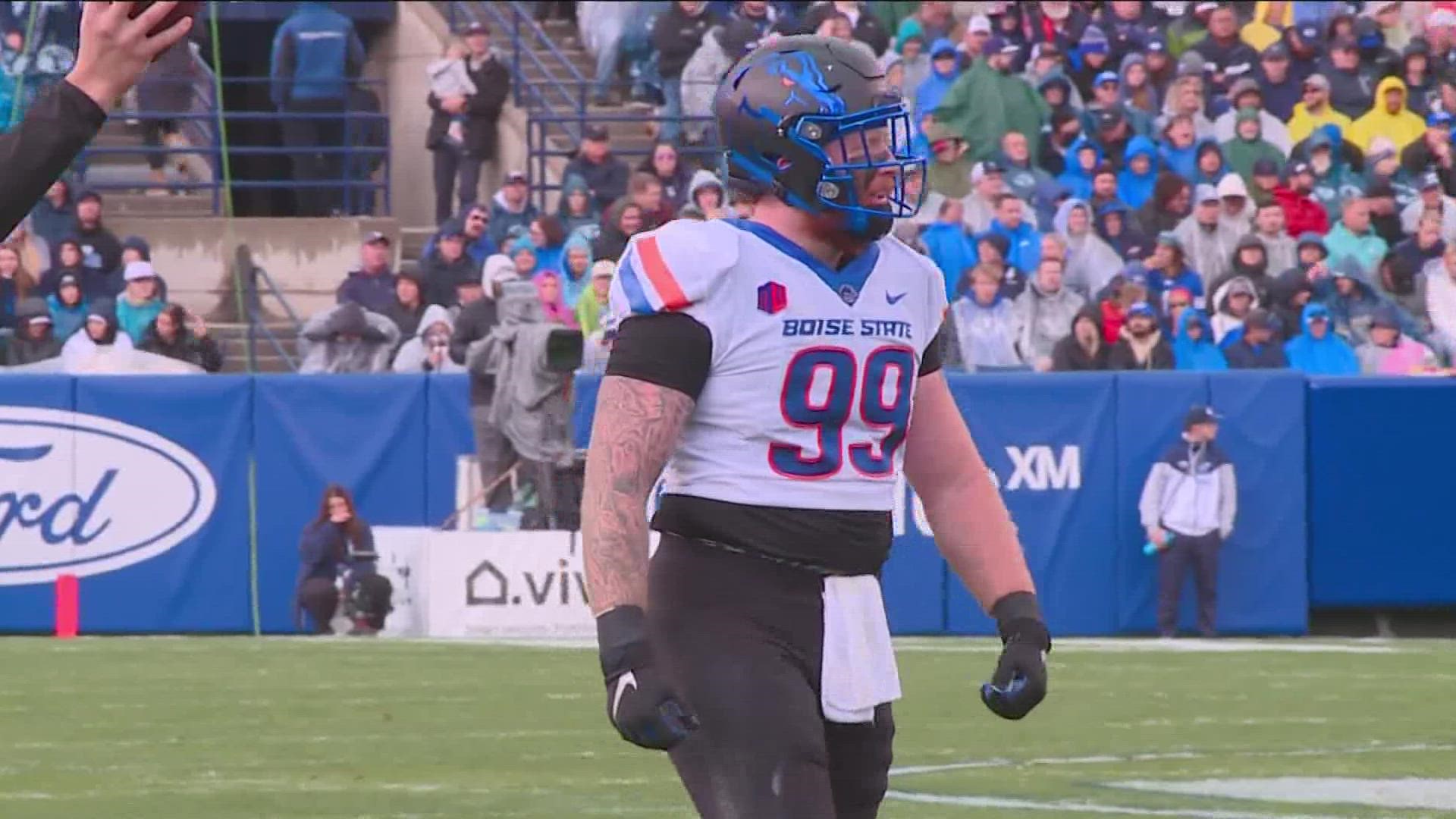 The preseason honors continue to roll in for Boise State defensive tackle Scott Matlock. The Homedale native is a candidate for the 2022 Chuck Bednarik Award.