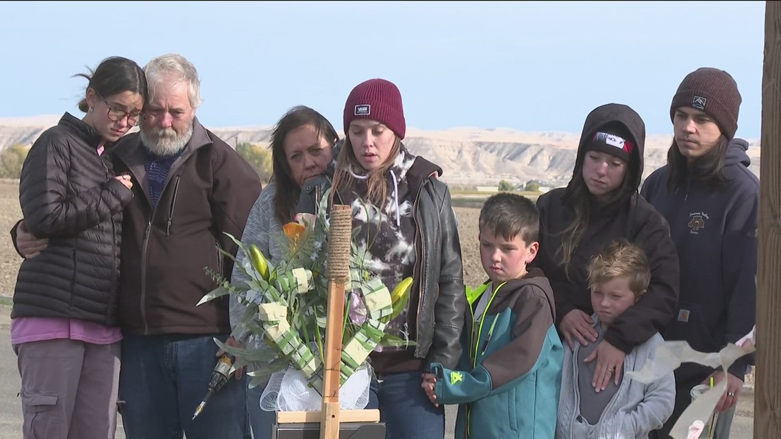 A police chase Saturday night ended with the death of two teenagers in Fruitland, Idaho - Vimarsana News