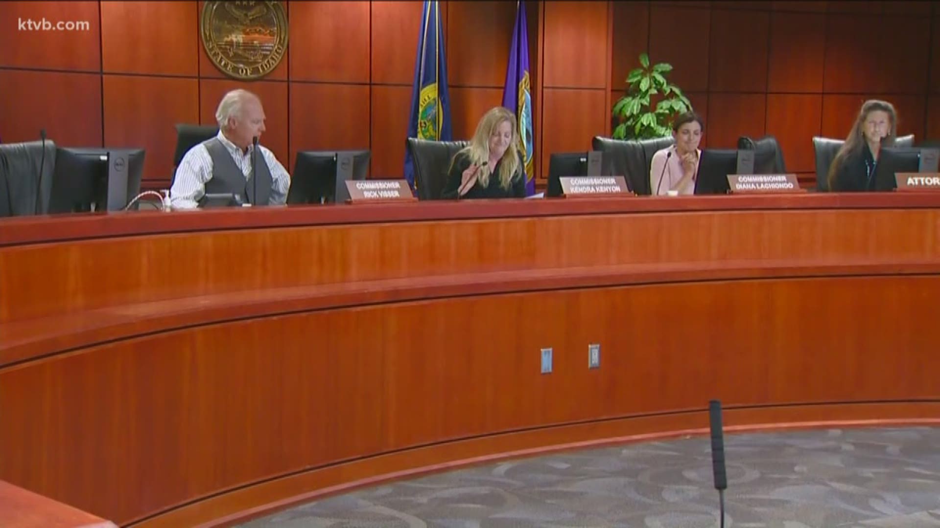 County commissioners voted unanimously in favor of the ordinance, which prohibits discrimination based on sexual orientation and gender identity.