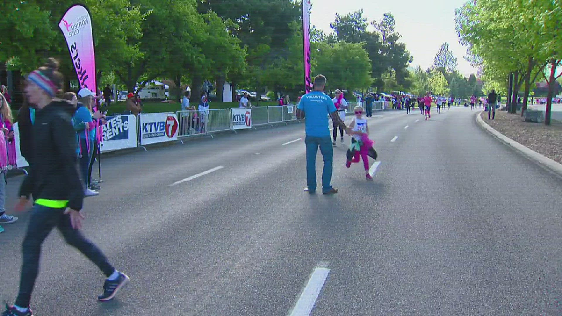 FINISH LINE CAM :33 - :48 Race for the Cure 2017