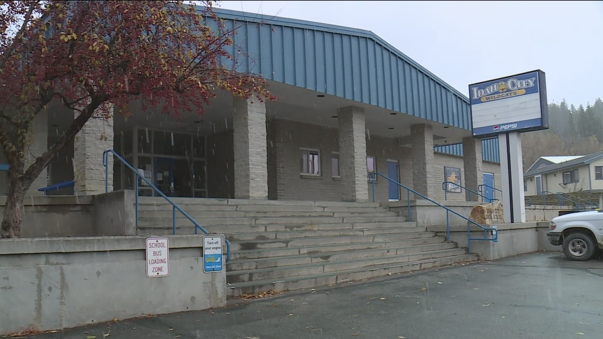 Classes are canceled tomorrow because of a water problem in Idaho City, as the city temporarily shut down its water plant due to rain and flash floods. 