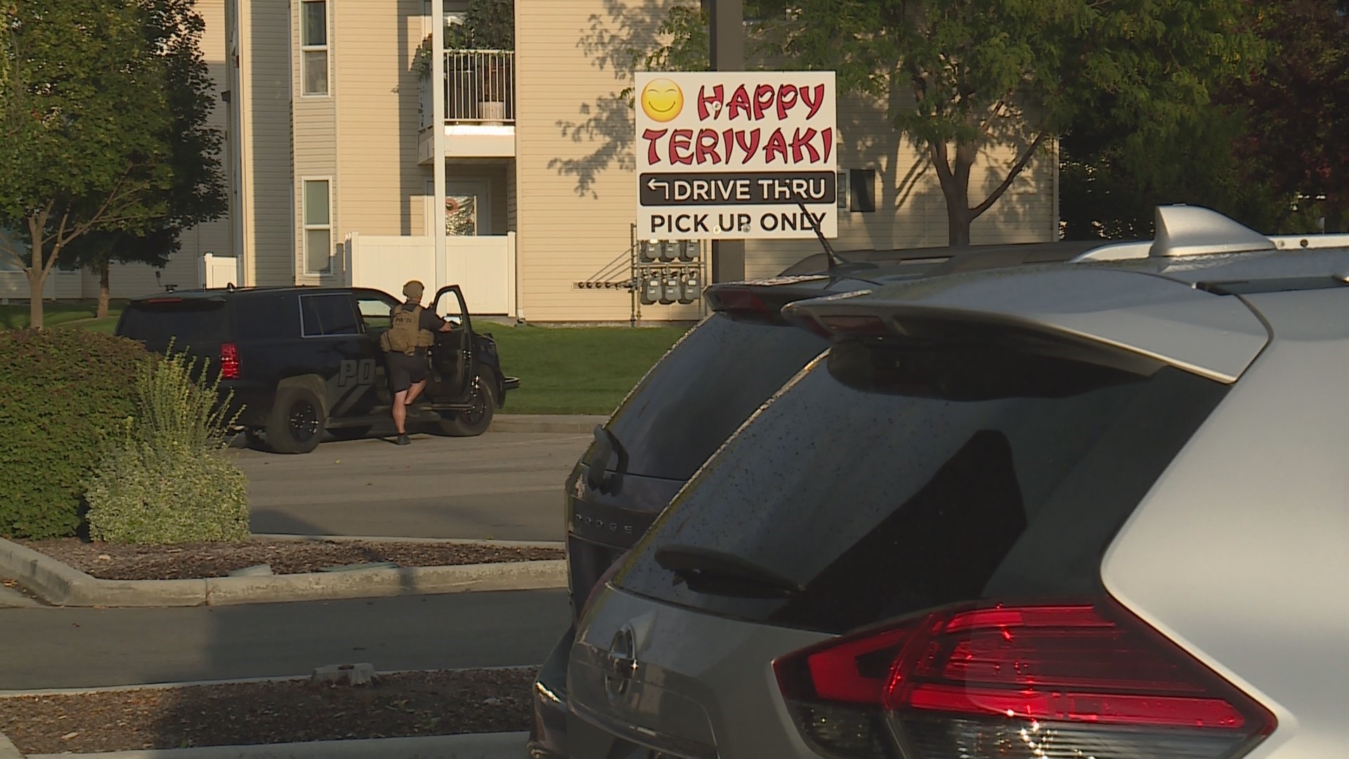 Standoff with armed man at Nampa apartment complex ends peacefully