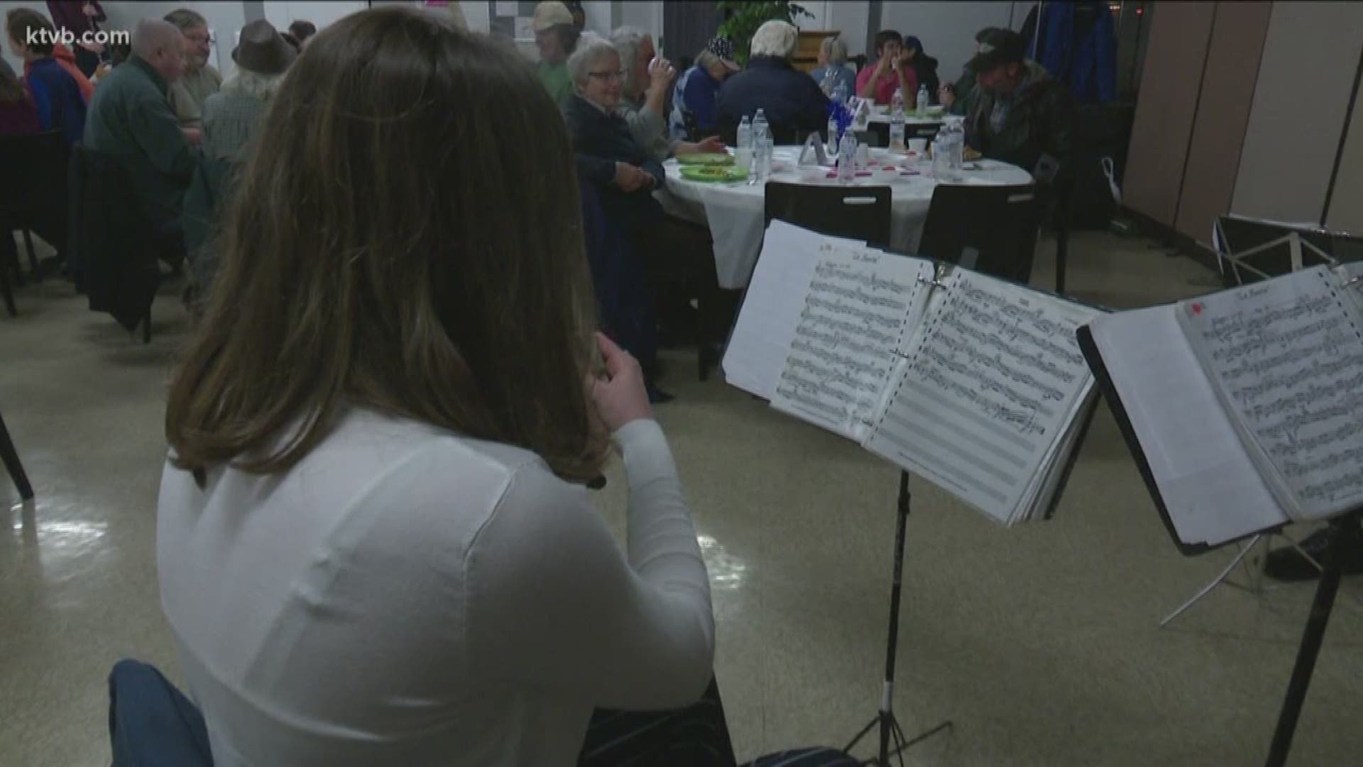 St. Vincent de Paul, Astegos and the Boise Philharmonic held a free dinner and performance Monday night to help lift federal employees' spirits as they struggle without a paycheck.