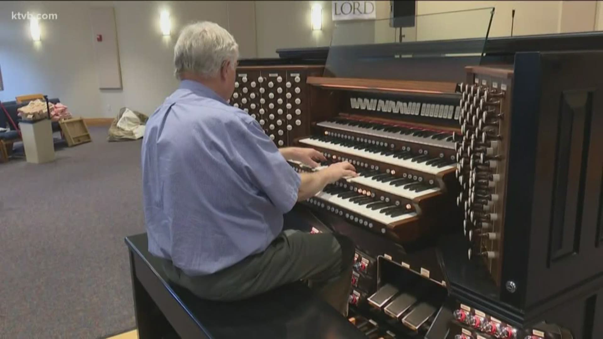 Covenant Presbyterian Church installs largest organ console in Boise