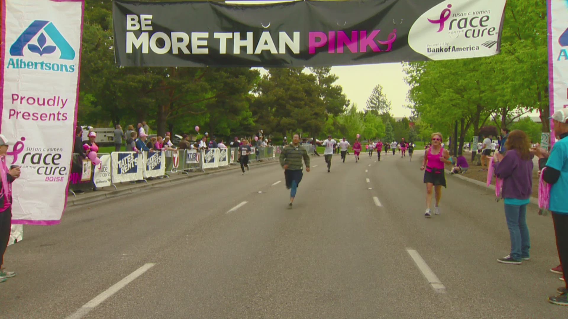 Second 15 minutes of finishers in 2018 Susan G. Komen Boise Race For The Cure