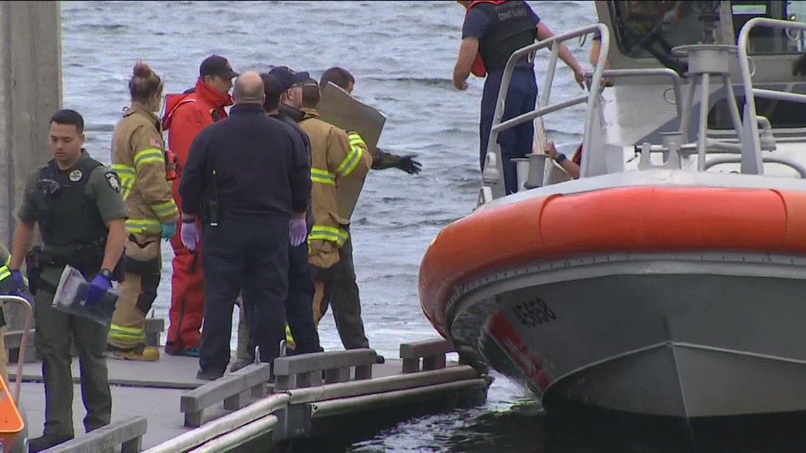 Coast guard suspends search for 9 missing people after floatplane crashes in Puget Sound