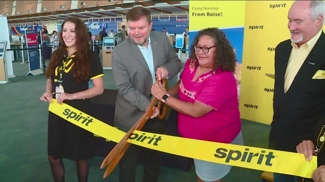 Boise Airport celebrates inaugural Spirit Airlines flight to Las Vegas