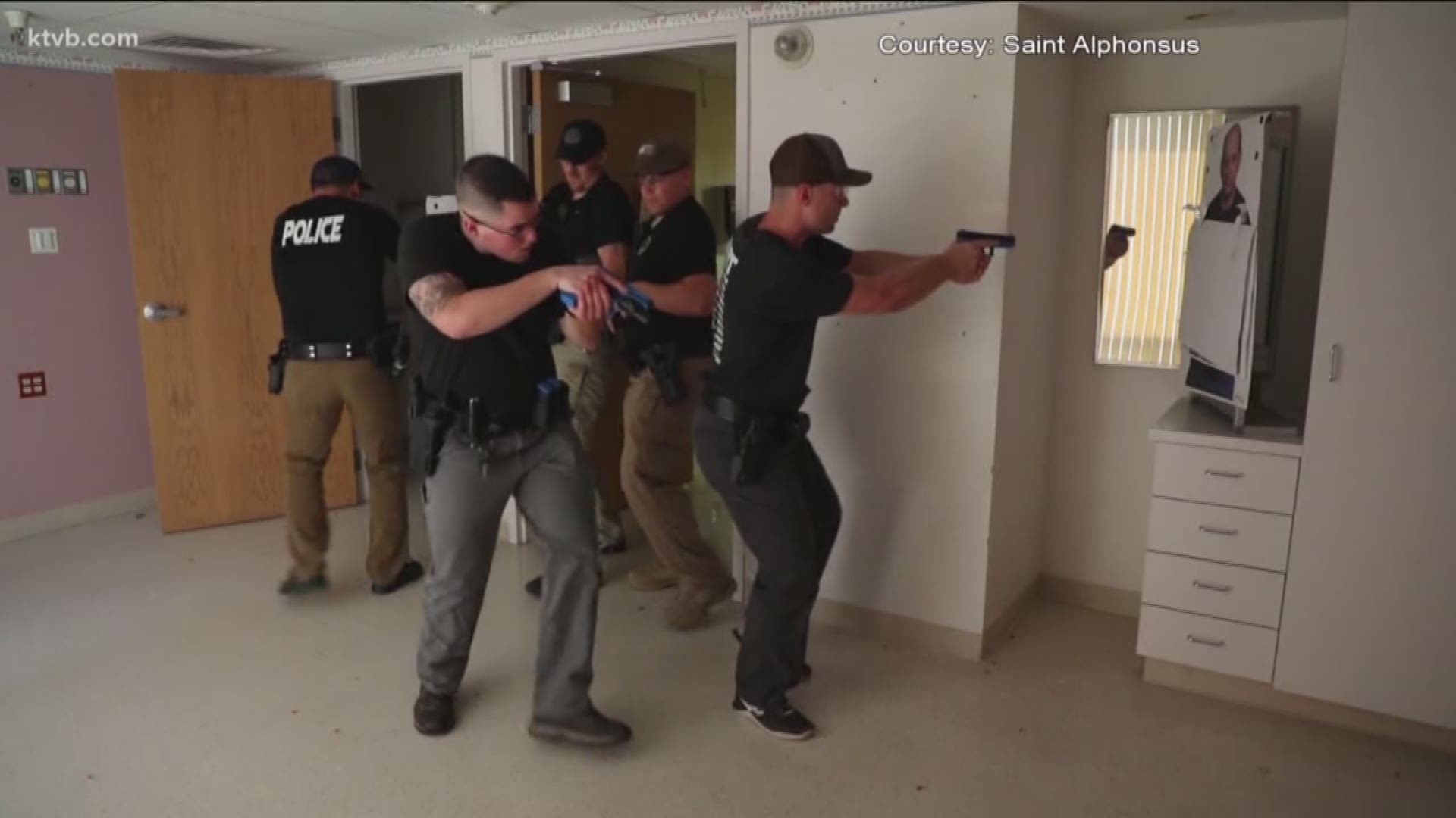 Nampa police and firefighters use vacant hospital for specialized training
