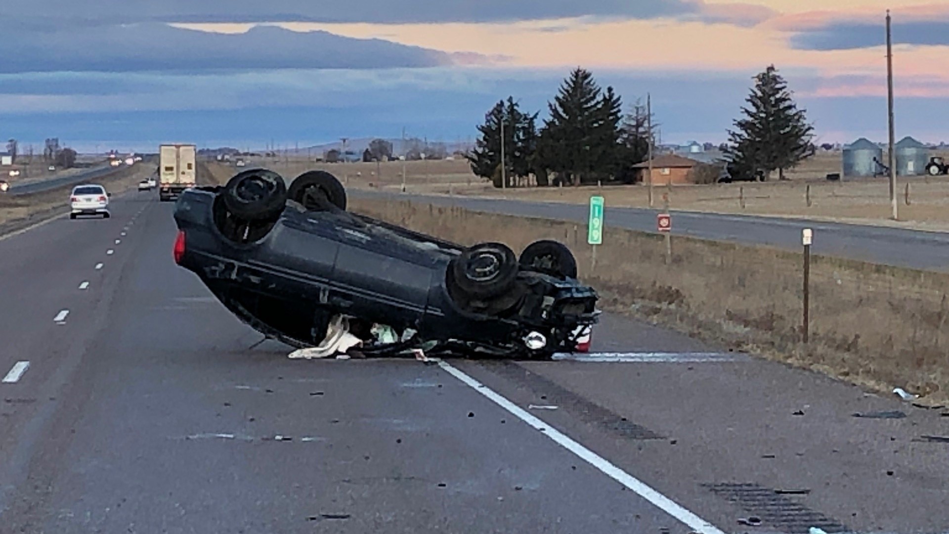 Man airlifted to hospital after I84 wreck near Burley