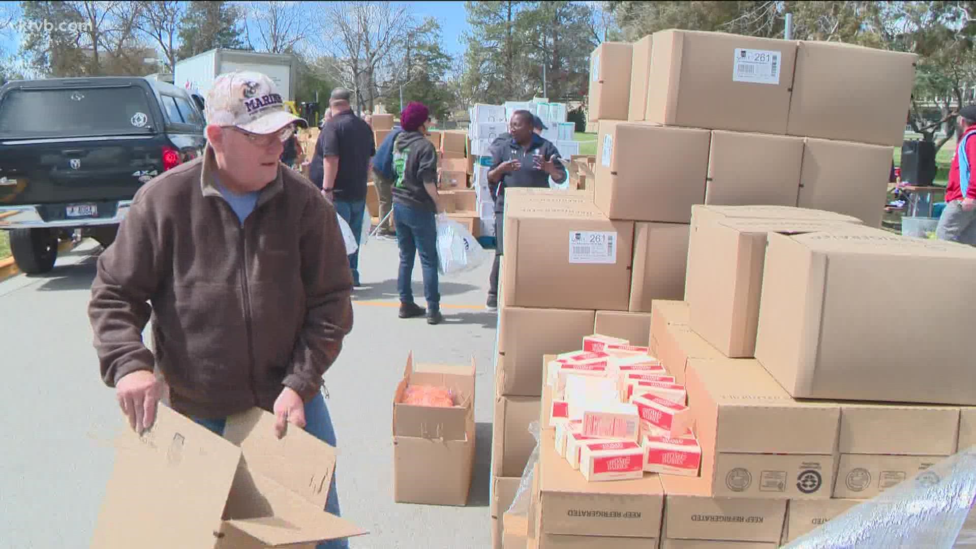 The event for veterans and their families gave the first two hundred attendees food vouchers for Taco El Rey.