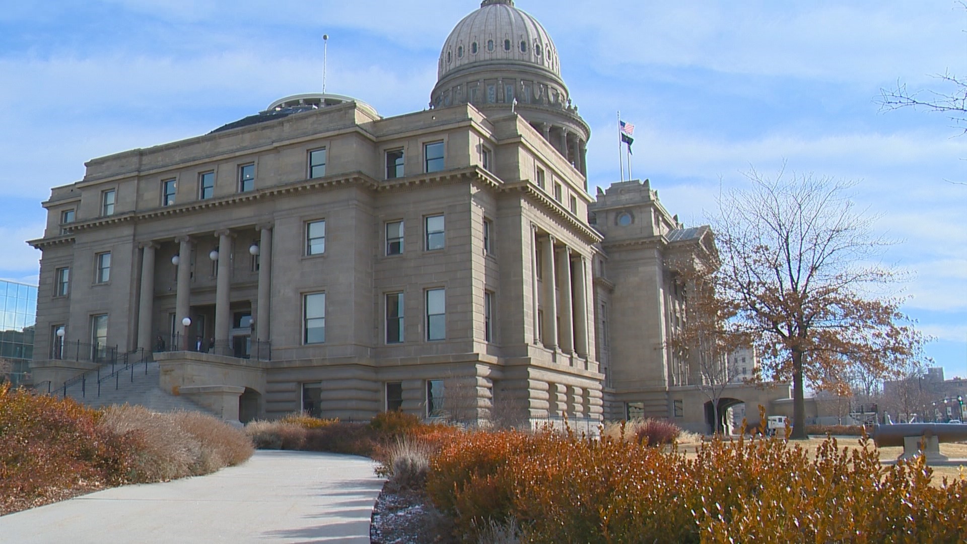 Idaho lawmakers to consider state employee raises