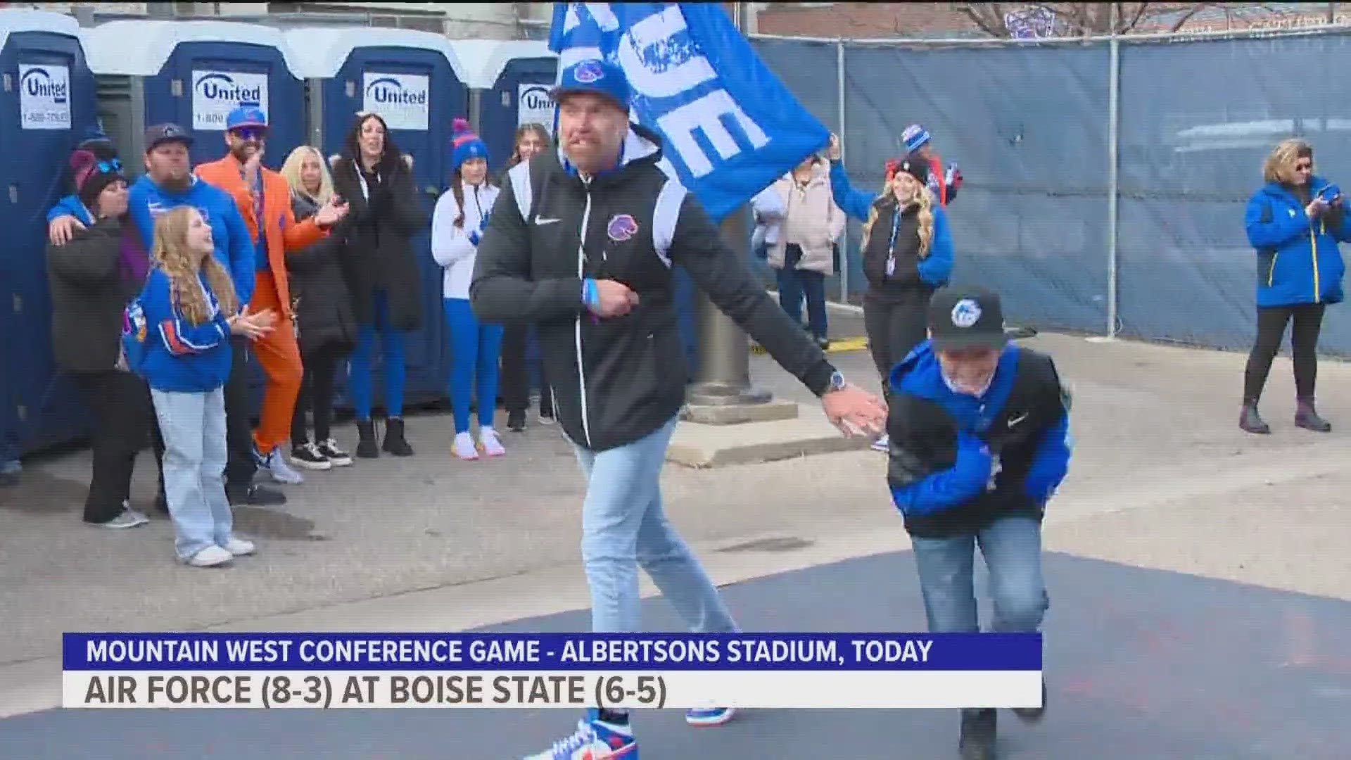 Zabransky and his son recreated the unforgettable Statue of Liberty play from Boise State's 2007 Fiesta Bowl win before he raised the Blue Chaos Flag on Friday.