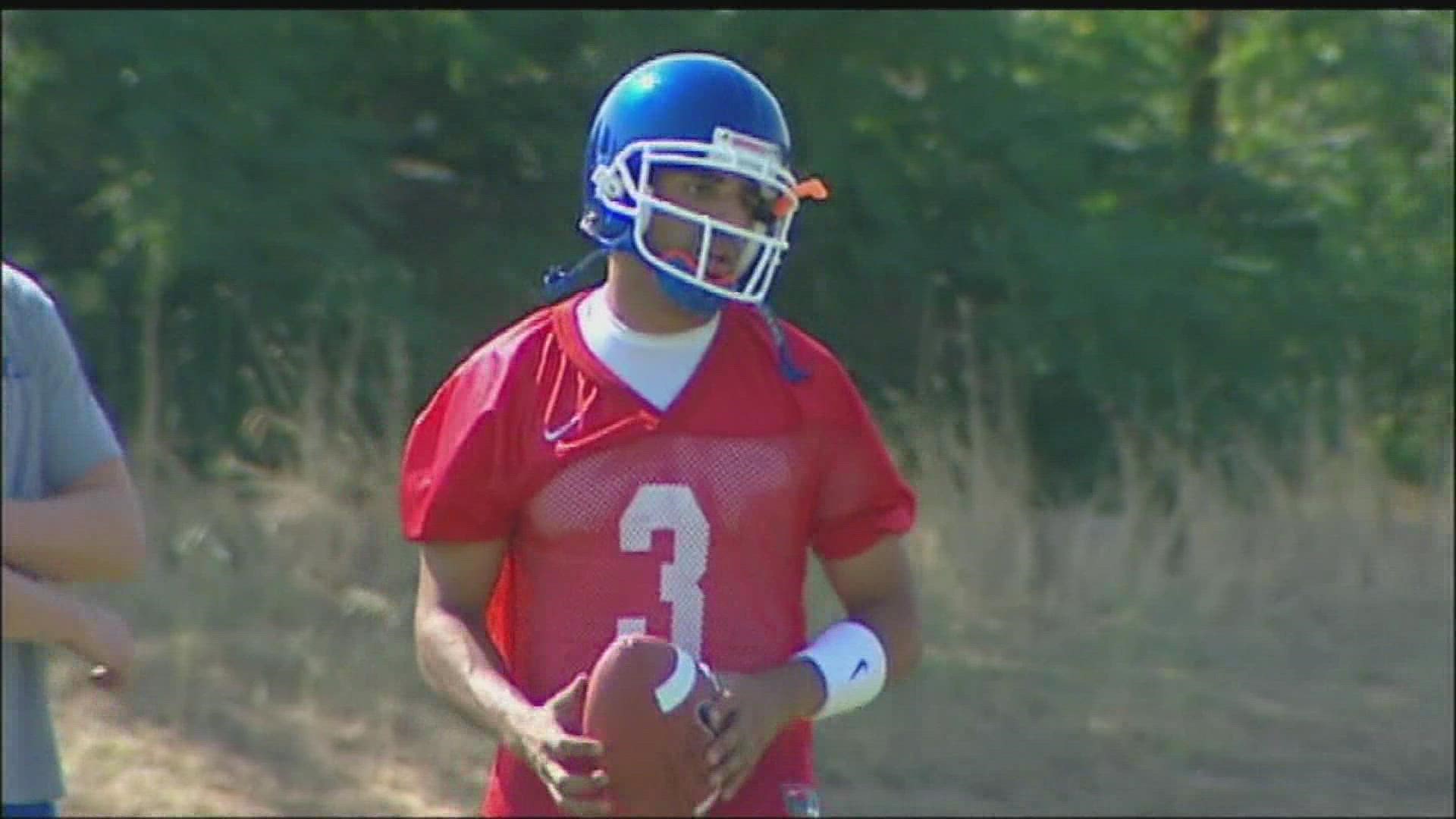 Former Boise State quarterback and 14-year coaching veteran Bush Hamdan has been named the Broncos' new offensive coordinator, head coach Andy Avalos announced.