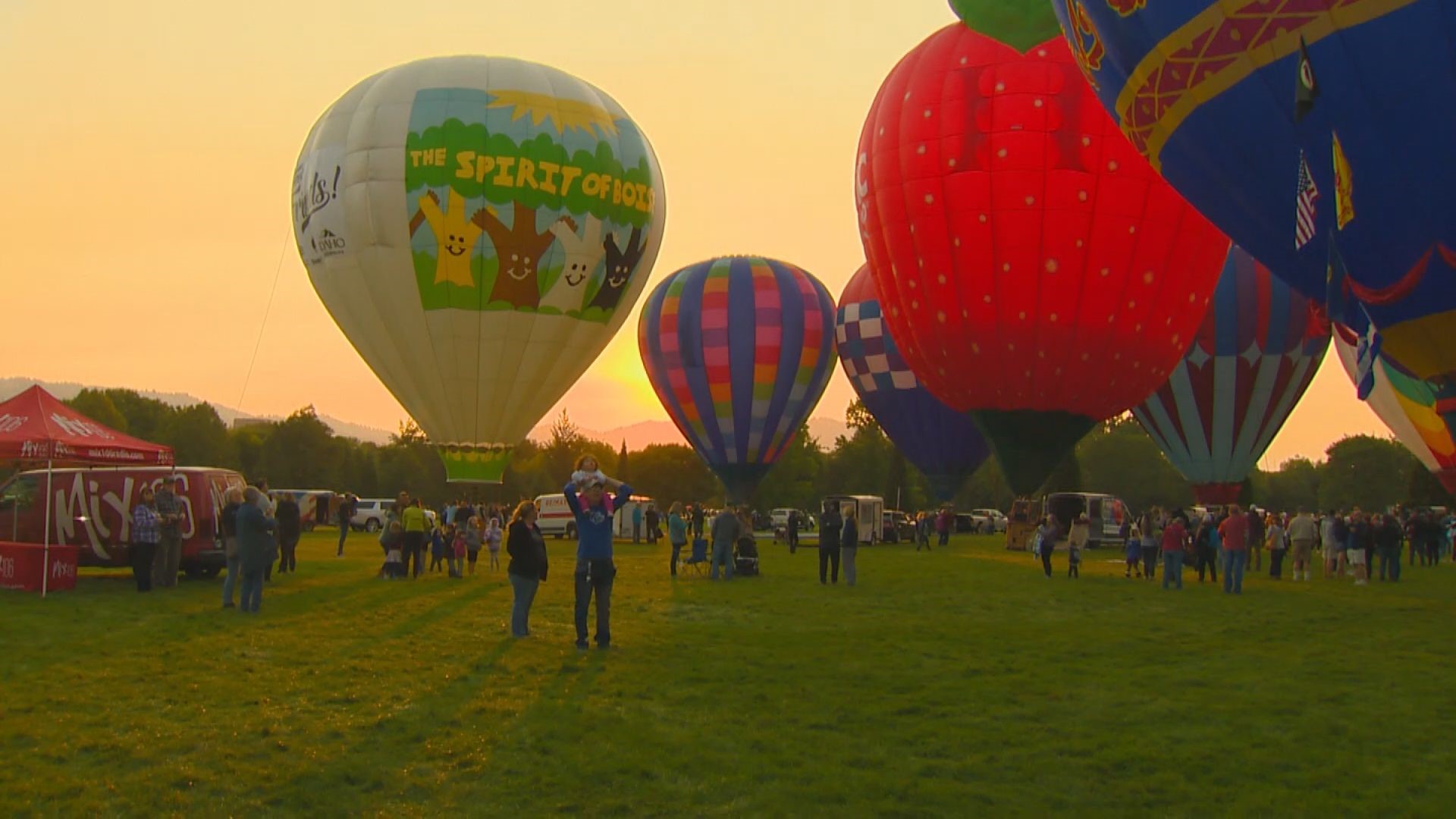 Balloons will light up Ann Morrison Park Friday night