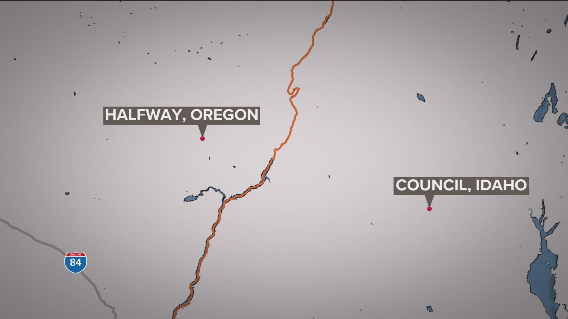 Child dies in Oregon youth group bus crash
