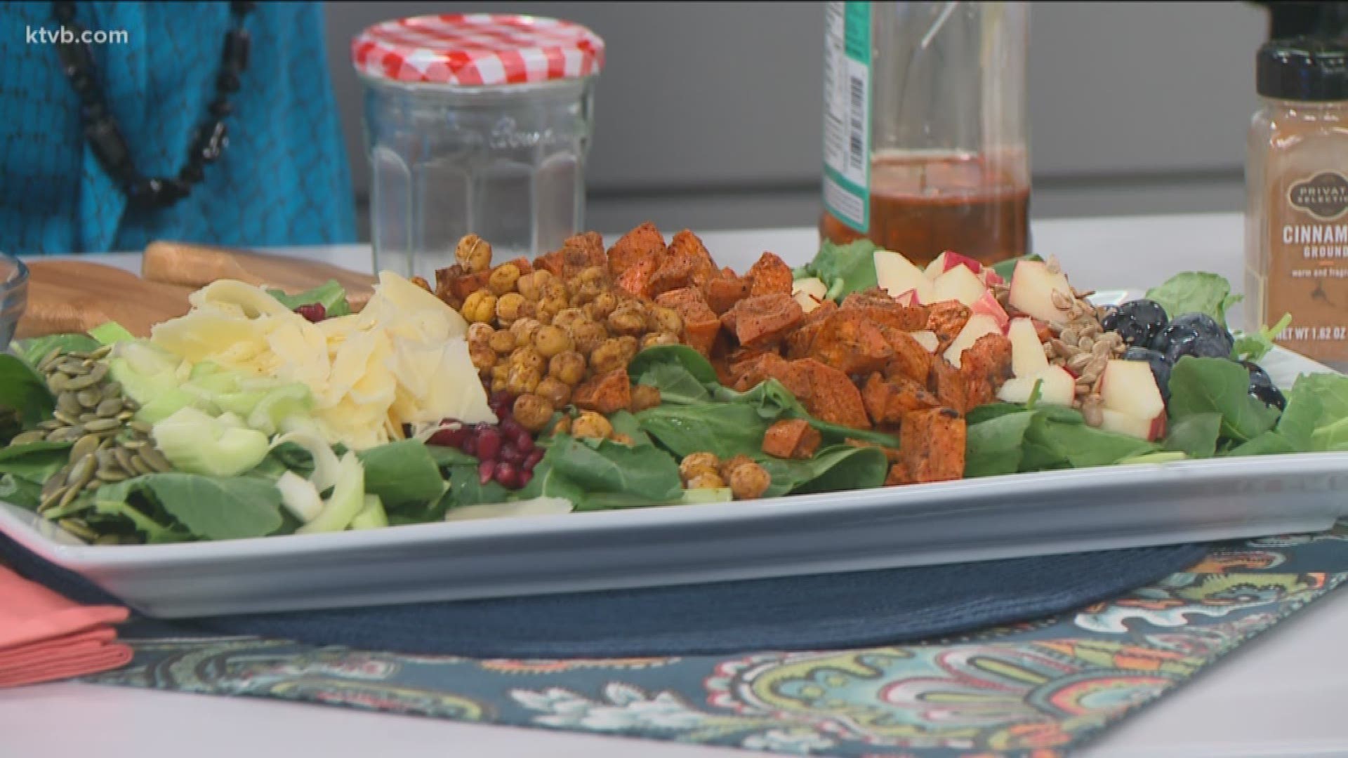 Registered dietitian Karen Mangum shows us how to make this healthy holiday recipe.