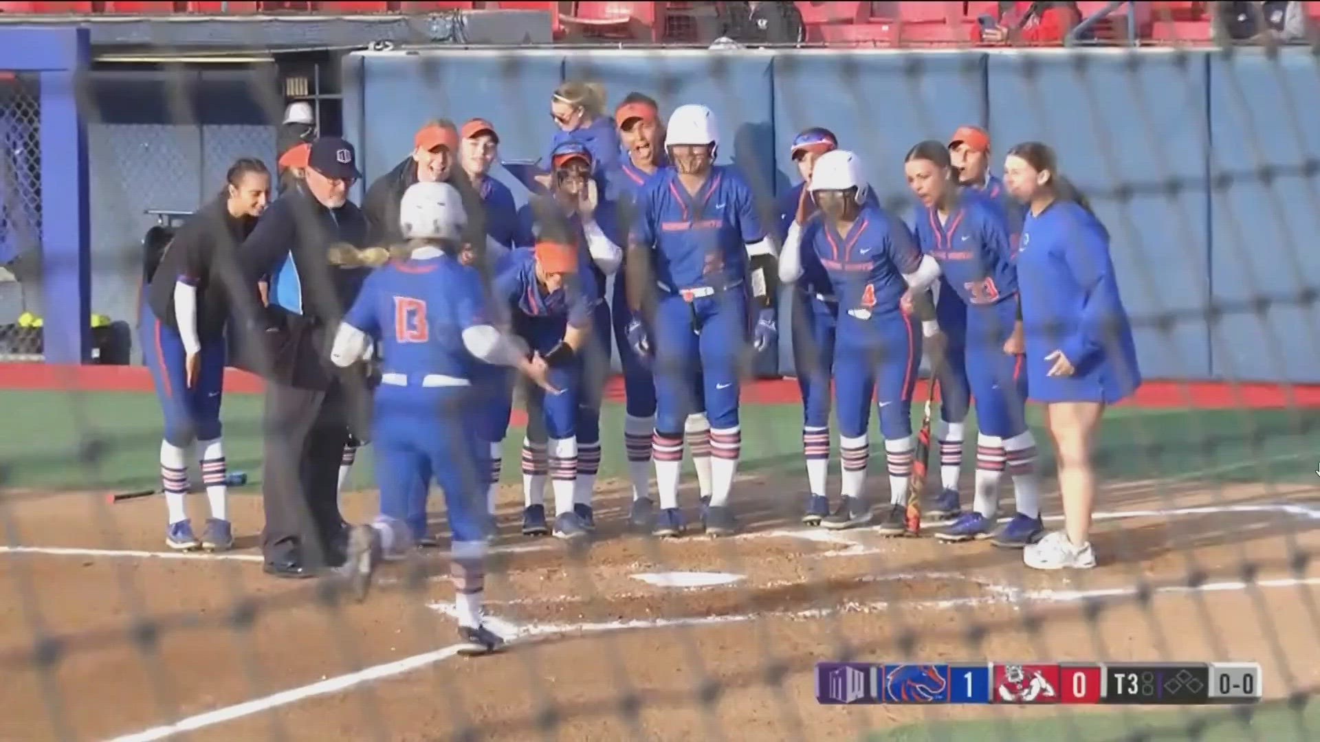 The Broncos (30-14, 15-4 MW) picked up a 4-2 win over the Bulldogs in Fresno Thursday night. Boise State is one win away from the Mountain West regular-season title.