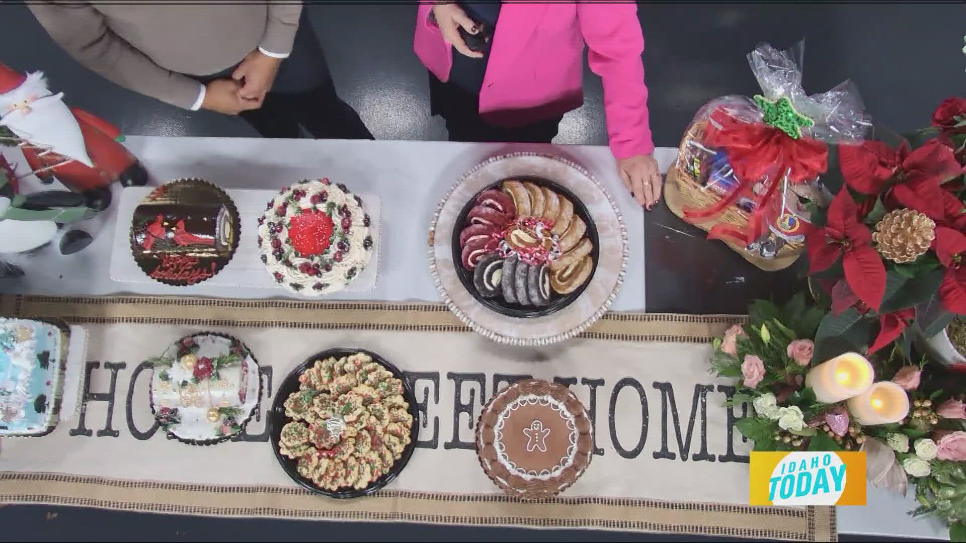 Make your home beaming with holiday cheer with Albertsons Floral