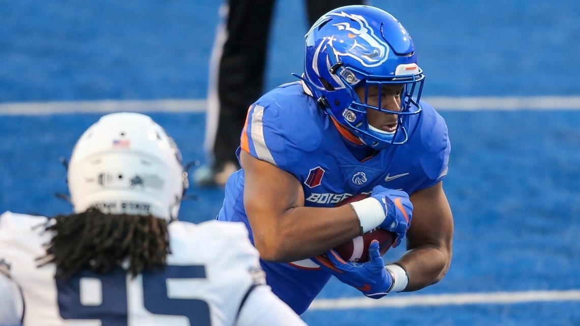 Boise State football vs. Utah State moved to Friday, November 25